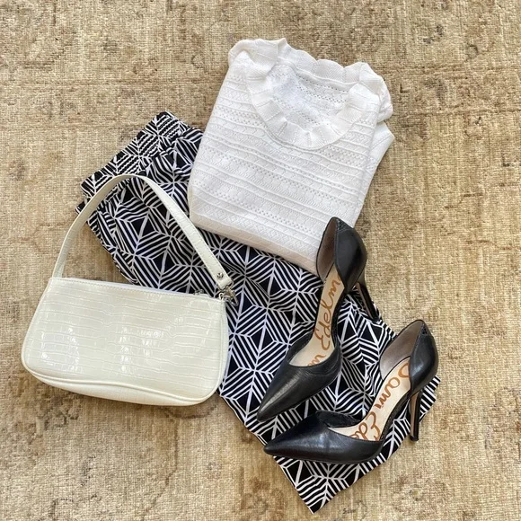 Faded Glory Geometrical Joggers size XS, Black and White - Picture 9 of 10